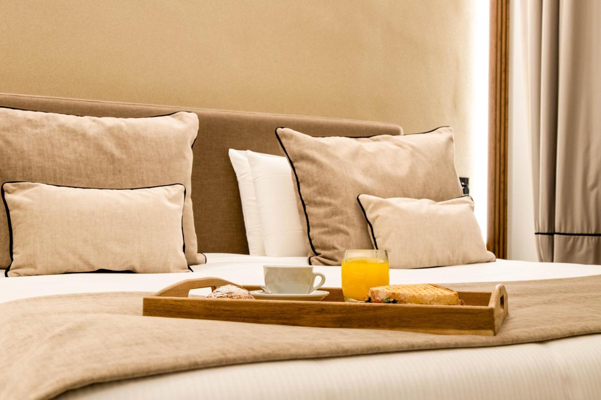 Mamalu - Studios And Suites เนเปิลส์ ภายนอก รูปภาพ